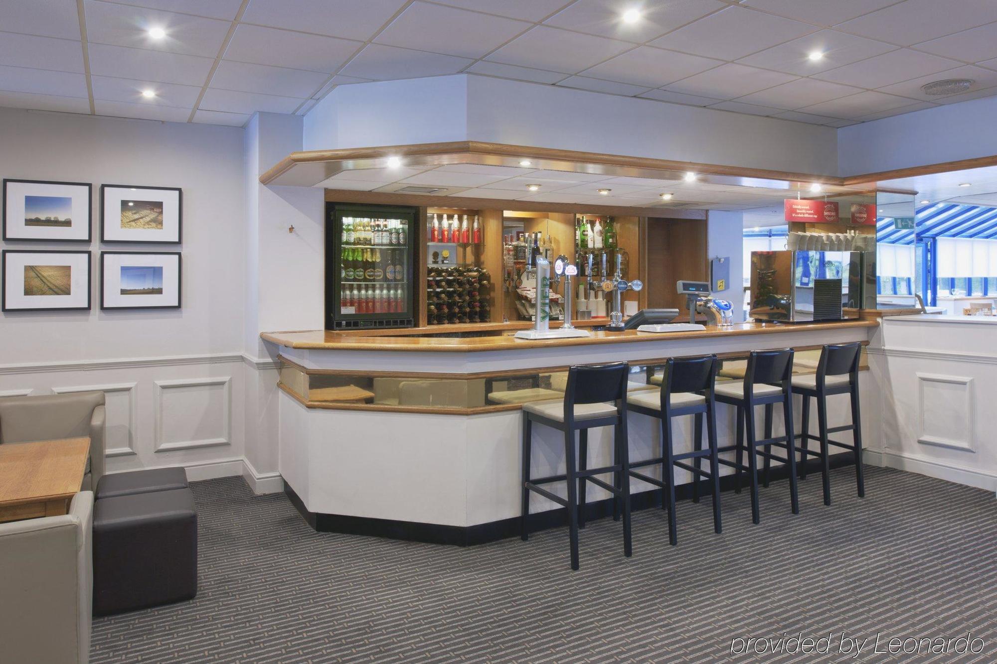 Holiday Inn Warrington By Ihg מראה חיצוני תמונה