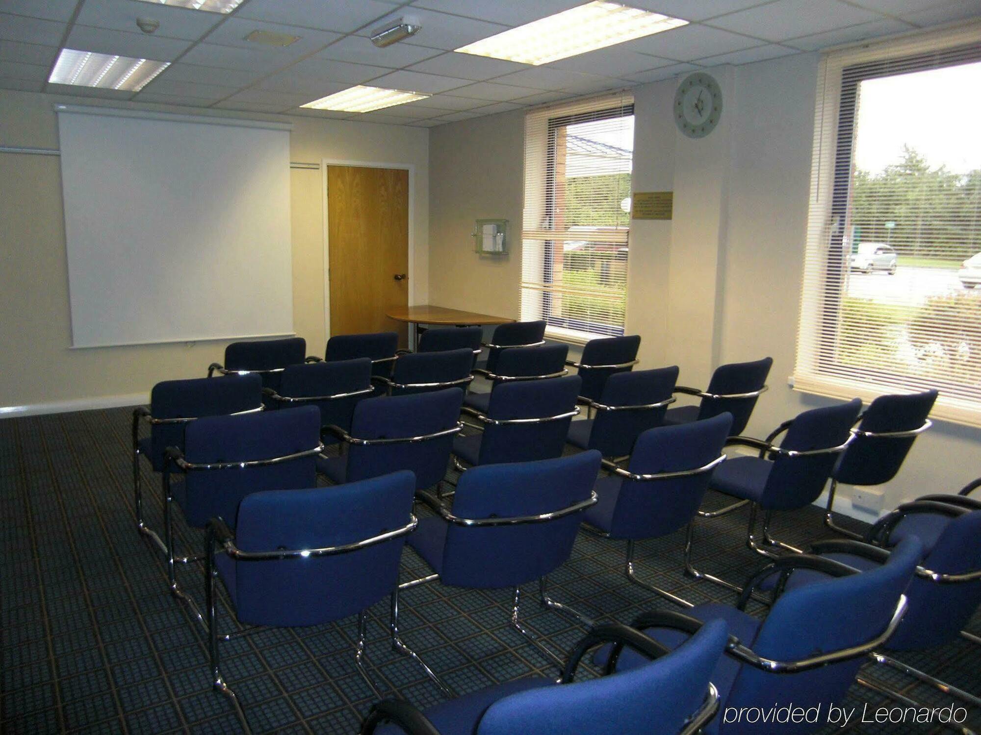 Holiday Inn Warrington By Ihg מתקנים תמונה
